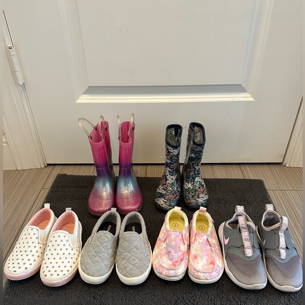 Lot of Toddler Girls Shoes size 8-9
